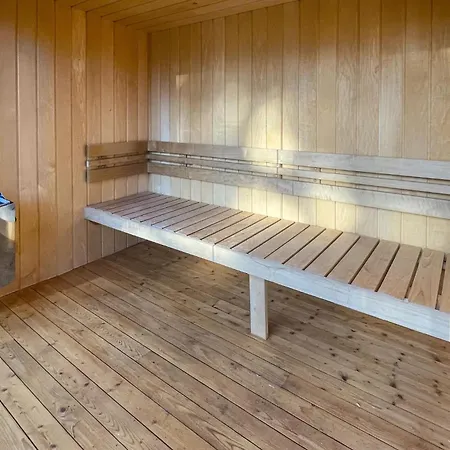 Nydelig Hjem I Nykøbing Sj Med Badstue Nyrup